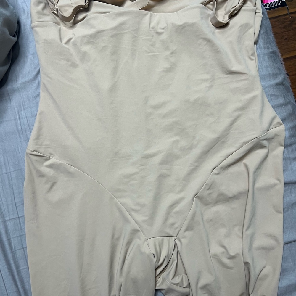 Maidenform Beige Full-Body Shapewear Bodysuit NEW